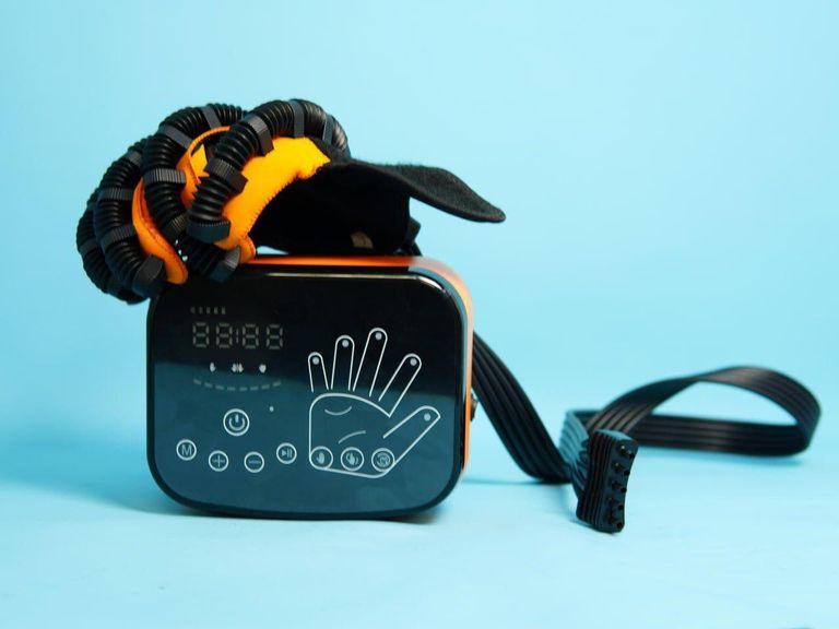 Оголошення Акція! Робот тренажер для правої руки та пальців акумуляторний Реабілітація після травм з дзеркальною рукавичкою Розмір L. Новий Б/У