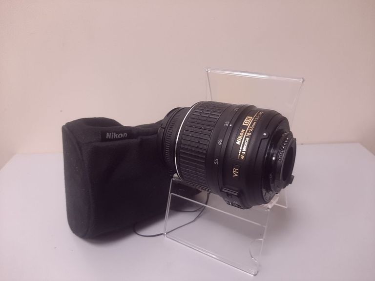 Объявление Nikon AF-S DX Zoom-Nikkor 18-55mm f/3,5-5,6G VR Б/У