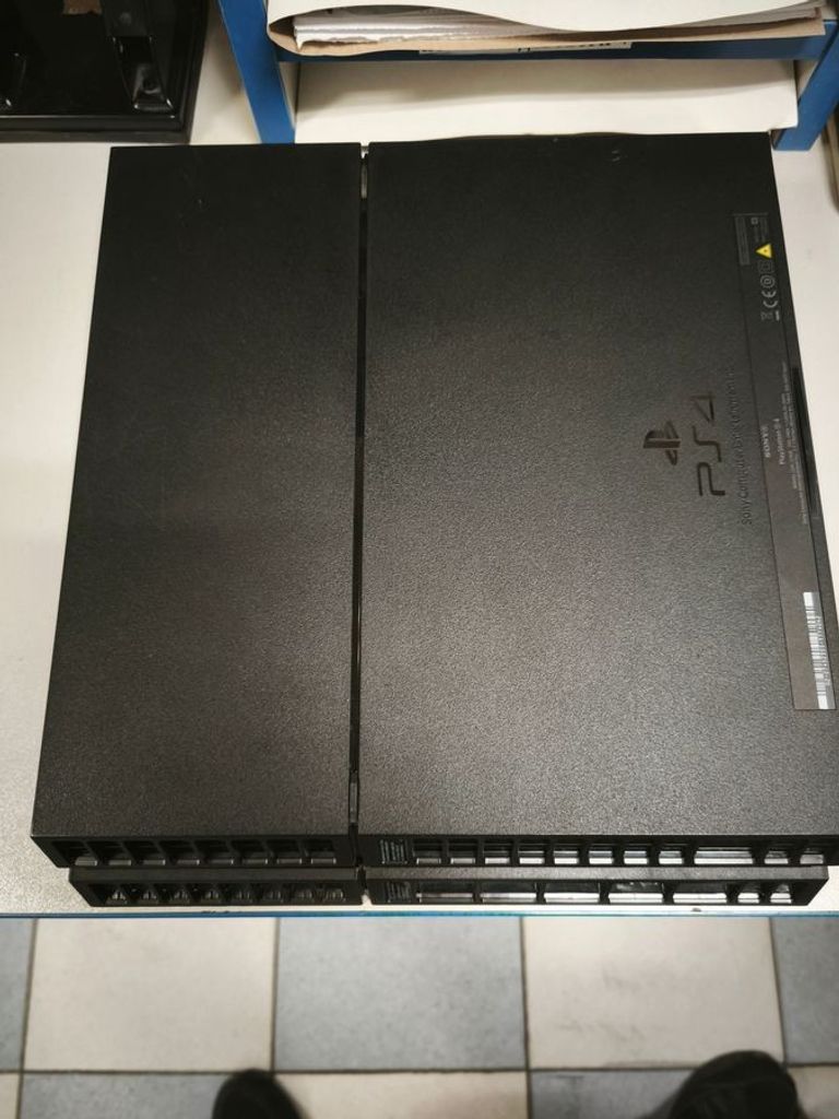 Дешиво Sony ps 4 cuh-1216b 1tb с ломбарда