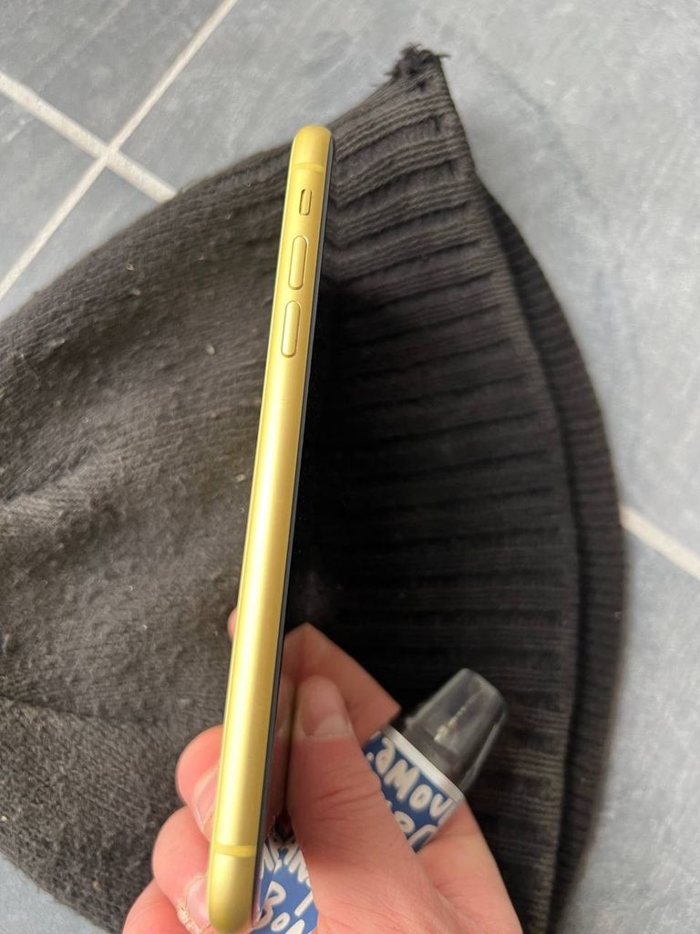 Дешево Apple iPhone 11 128GB Dual Sim Yellow (MWNC2) з ломбарду