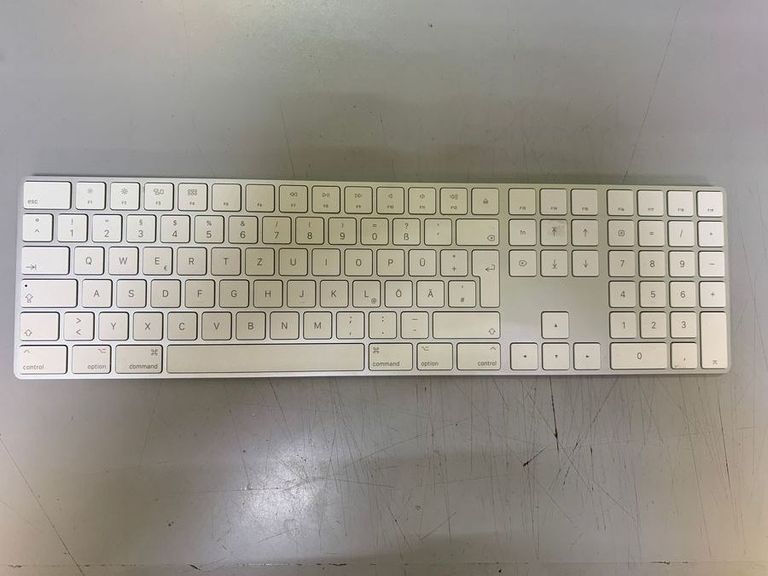 Купить Apple magic keyboard with numeric keypad Б/У