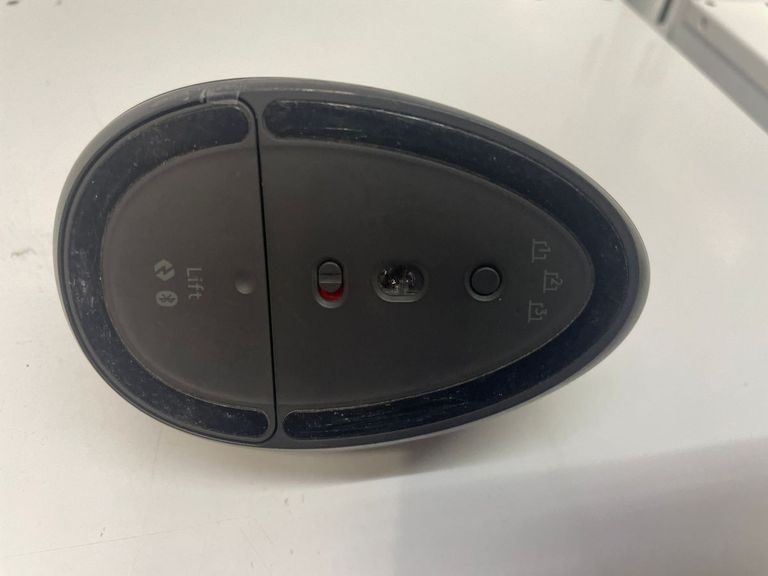 Дешево Logitech lift з ломбарду