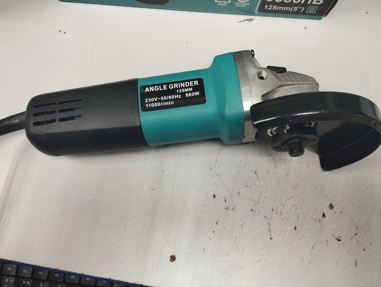 Оголошення Makita Копія 9556hb Б/У