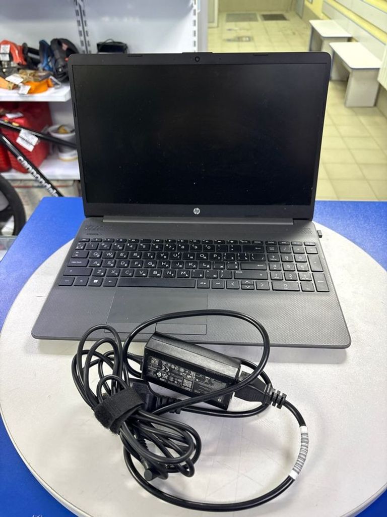 Купить Hp 15/ryzen 5 5625u ddr4/16gb ddr4/hdd *відсутній/ssd 512 gb/*інтегрована Б/У