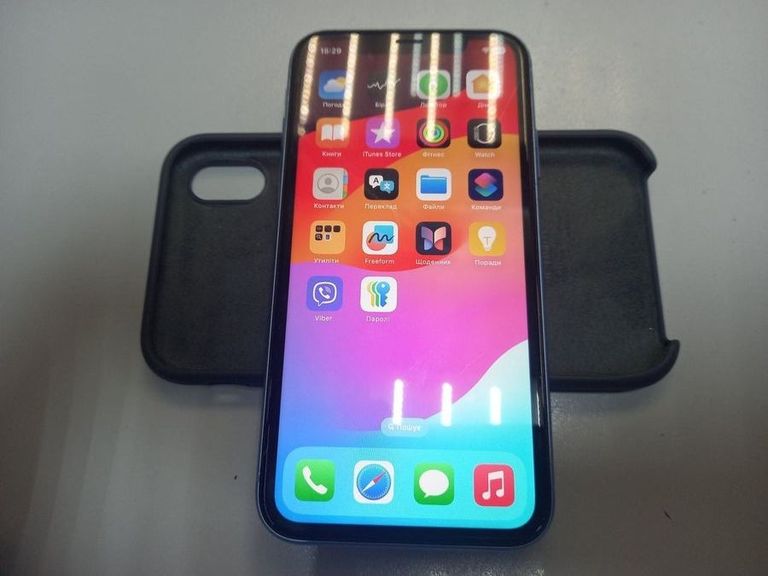 Купить Apple iPhone XR 64GB Black (MRY42) Б/У