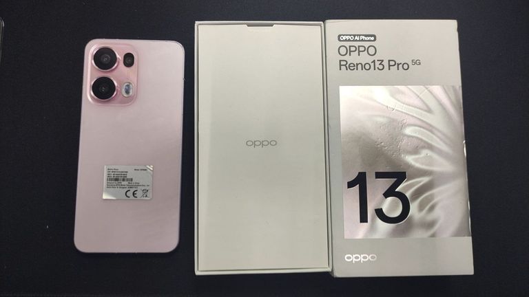 Дешиво Oppo reno13 pro 5g 12/512gb с ломбарда