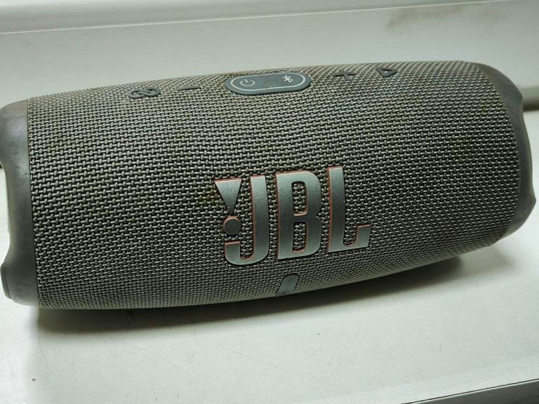 Купить Jbl charge 5 Б/У