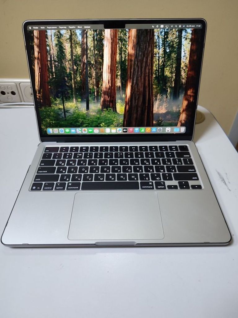 Купити Apple macbook air 13,6" 2025 Б/У
