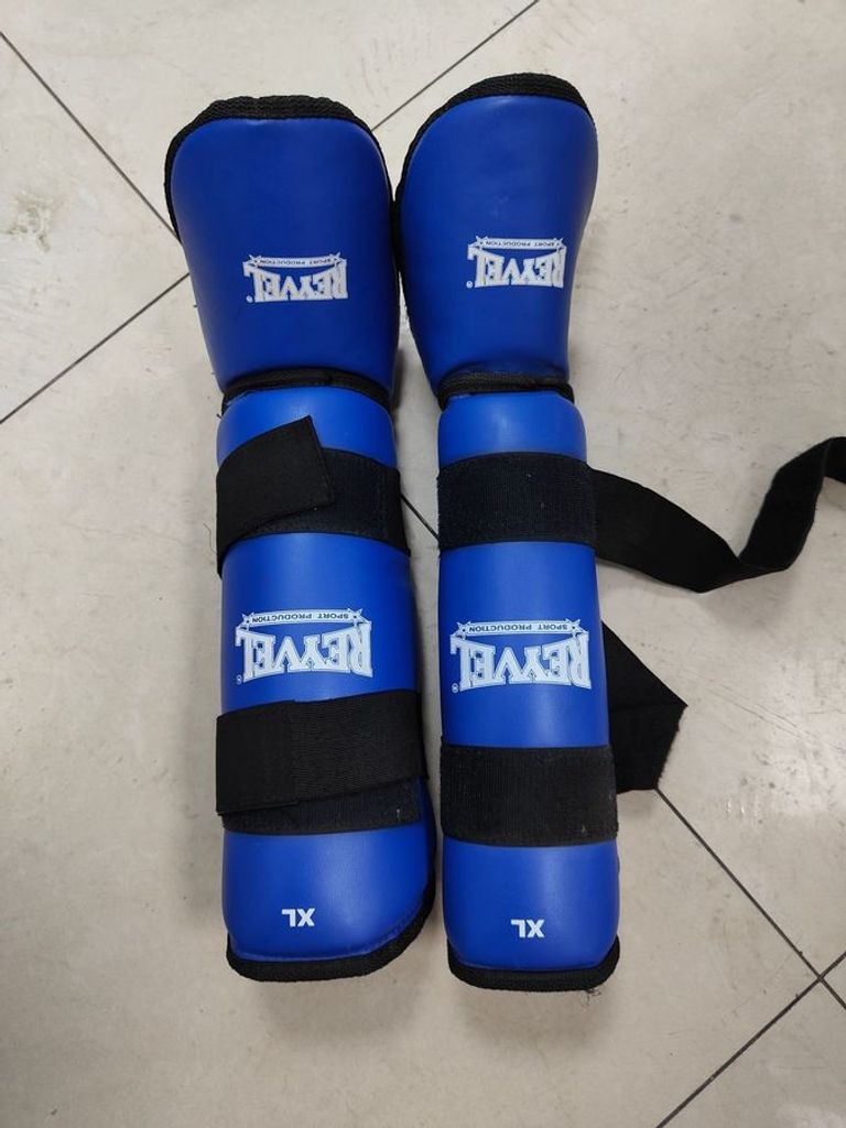 Купить Reyvel без моделі Б/У