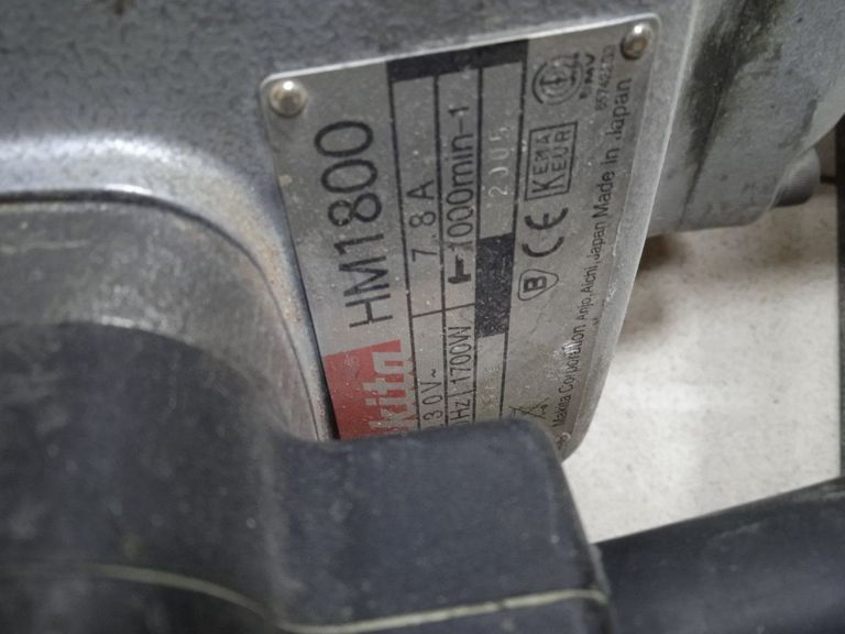 Купить Makita hm1800 Б/У