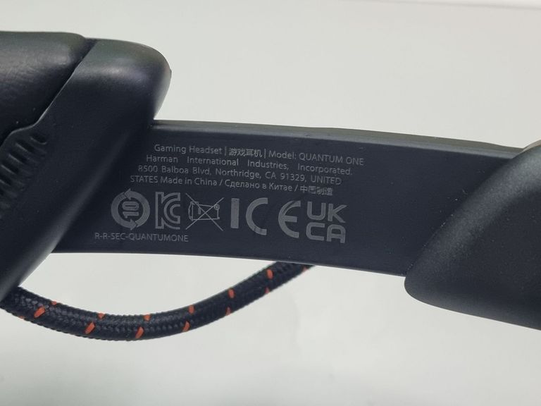 Jbl quantum one Код:01-200859727. Зображення 11