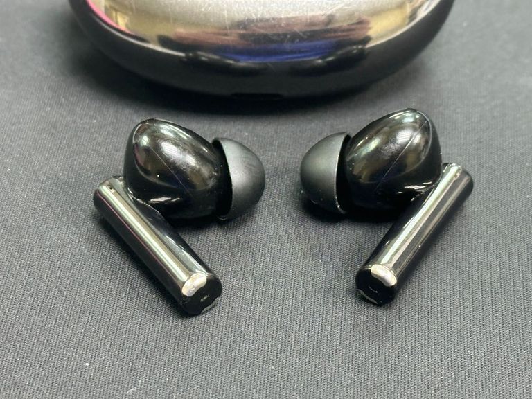 Оголошення Realme buds air 5 pro rma2120 Б/У