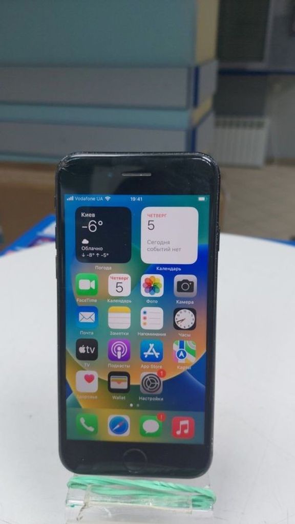 Купити Apple iPhone SE 2020 64GB Black Slim Box (MHGP3) Б/У