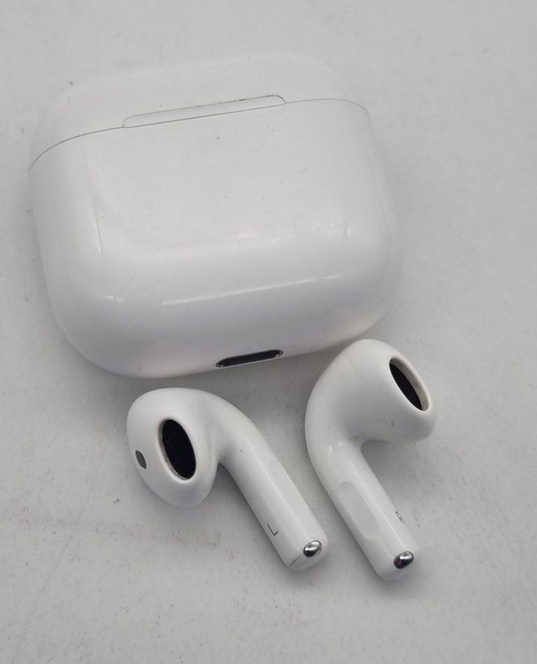 Оголошення Apple airpods 4 Б/У