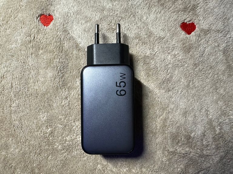 Оголошення Ugreen Nexode RG 65W GaN Charger (25685B) Б/У