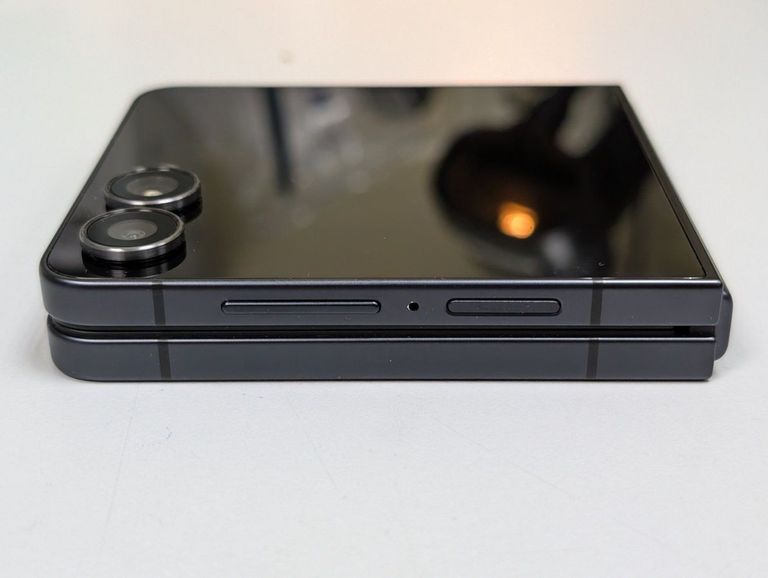 Samsung galaxy flip7 12/256gb Код:01-200885287. Изображение 7