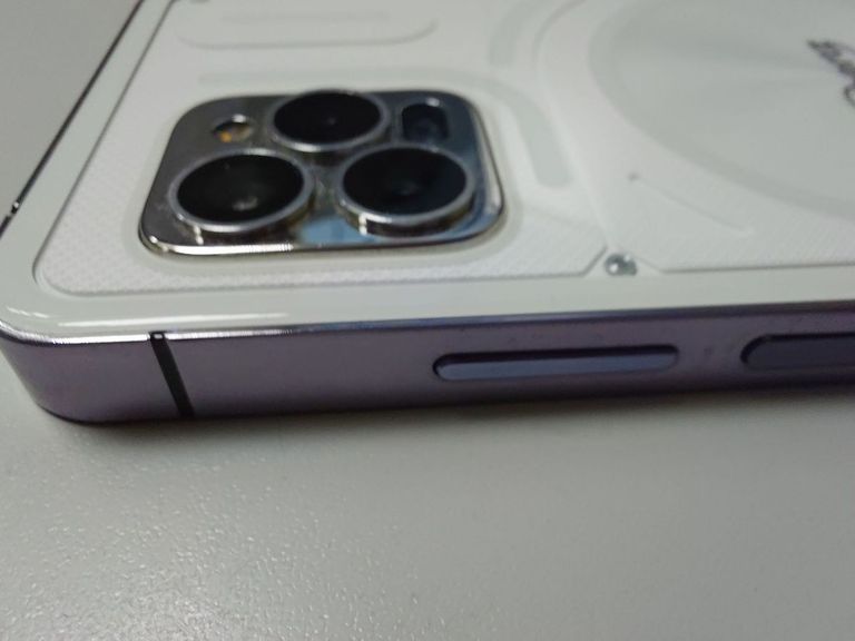 Дешево Unihertz Luna 12/256GB White з ломбарду