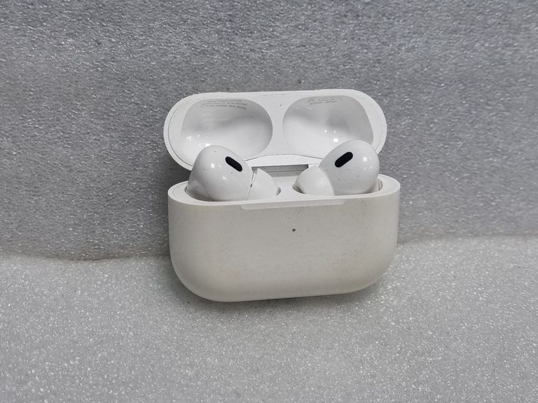 Купити Apple airpods pro 2nd generation Б/У