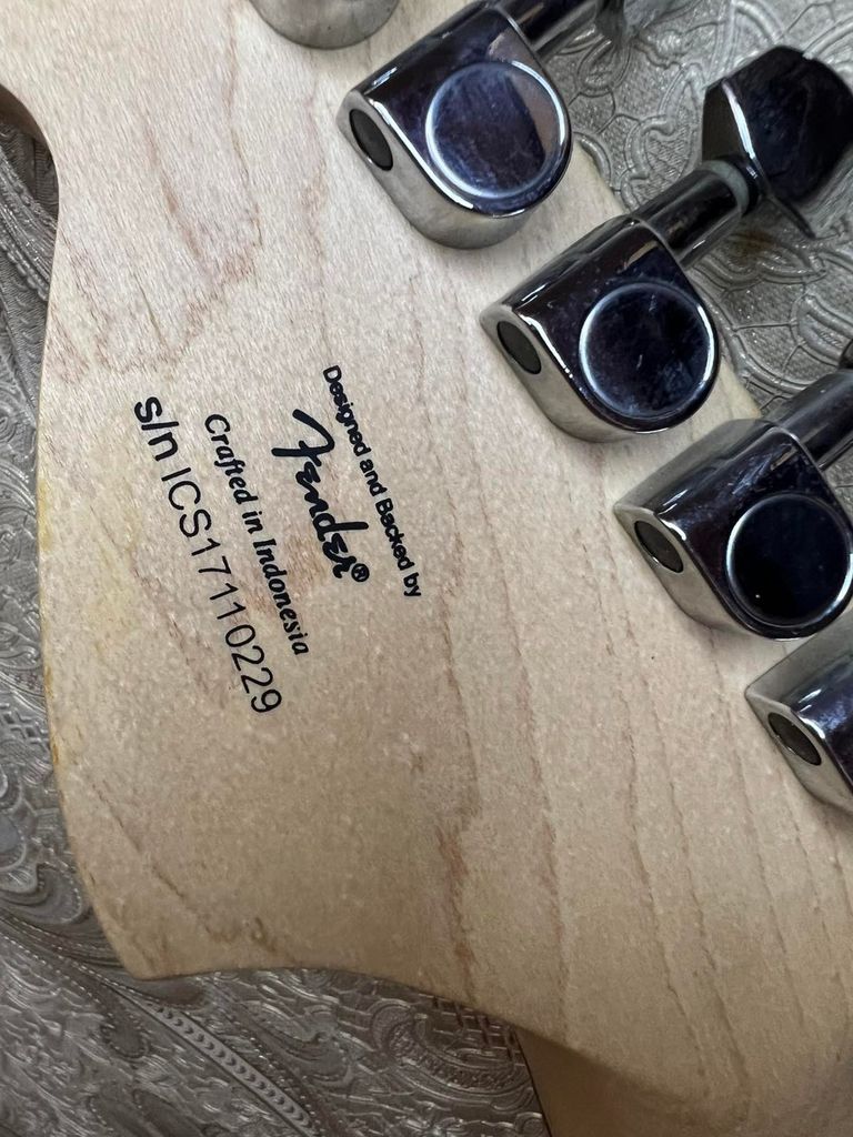 Оголошення Fender Squier Strat Pack HSS Candy Apple Red Б/У