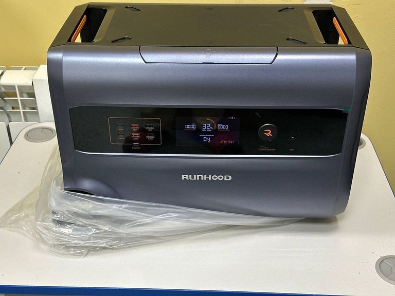 Купити Runhood F2400 Б/У