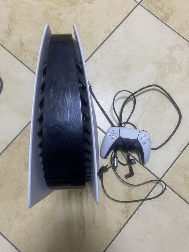 Купить Sony PlayStation 5 825GB Б/У
