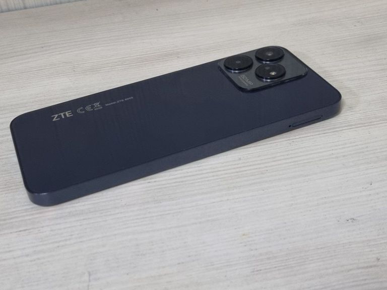 Zte Blade V50 Design 8/128GB Black Код:01-200913252. Зображення 5