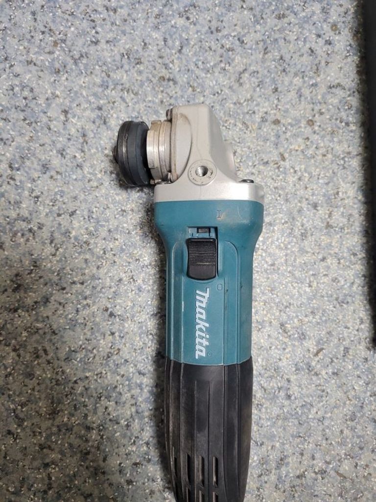 Оголошення Makita GA5030 Б/У