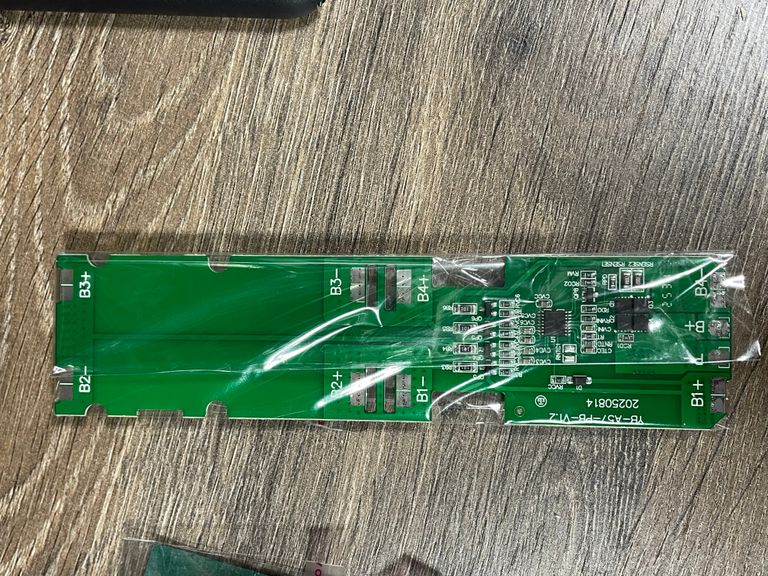 DIY корпус повербанк Power Bank PD 100W для зарядки ноутбука Код:null. Изображение 6