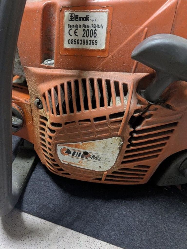 Дешево Oleo-Mac 937 + заточной набор Power Sharp (50189001E1+PS) з ломбарду