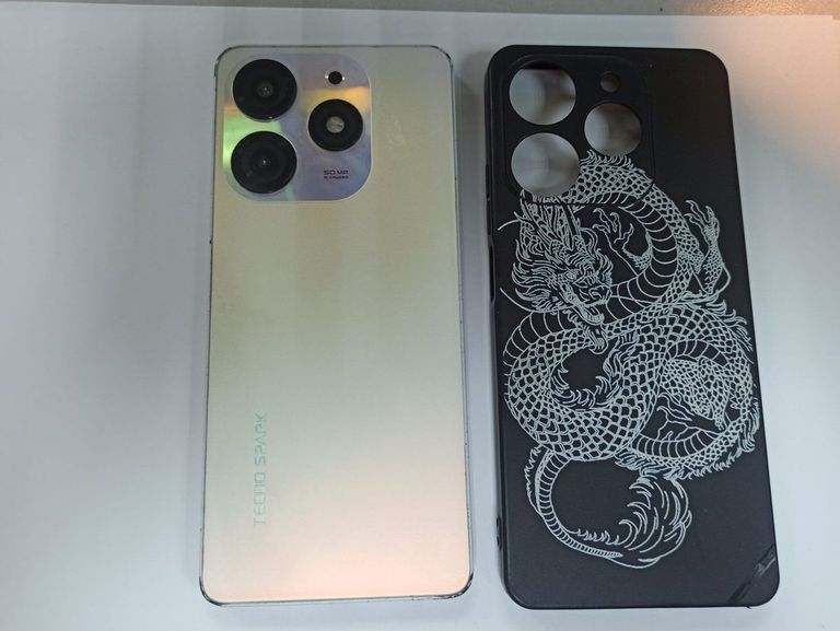 Дешиво Tecno spark 10 pro 8/256gb с ломбарда