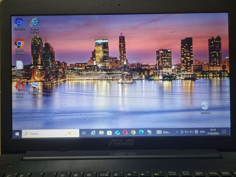 Купити Asus 15/pentium n3540 ddr3/4gb ddr3/hdd 1000 gb/ssd *відсутній/*інтегрована Б/У