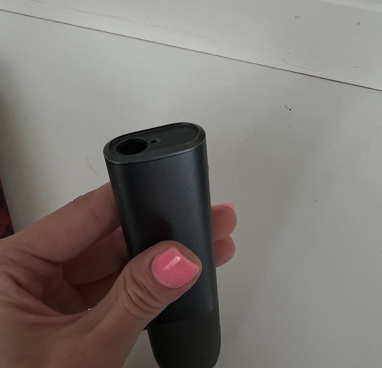 Оголошення IQOS ILUMA ONE, Блакитний Б/У