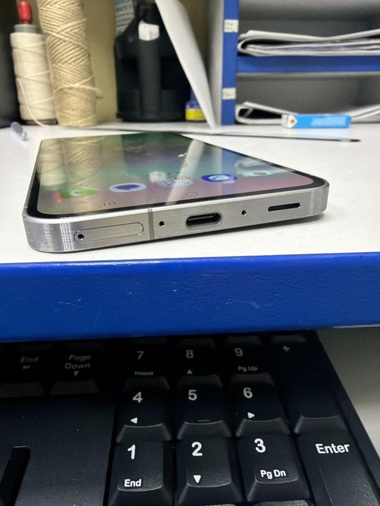 Дешиво Samsung galaxy a56 5g 8/128gb с ломбарда