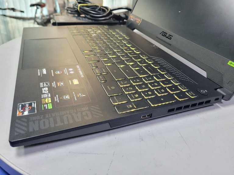 Оголошення Asus 15/ryzen 7 7435hs ddr5/16gb ddr5/ssd 512 gb/geforce rtx4050 6gb Б/У
