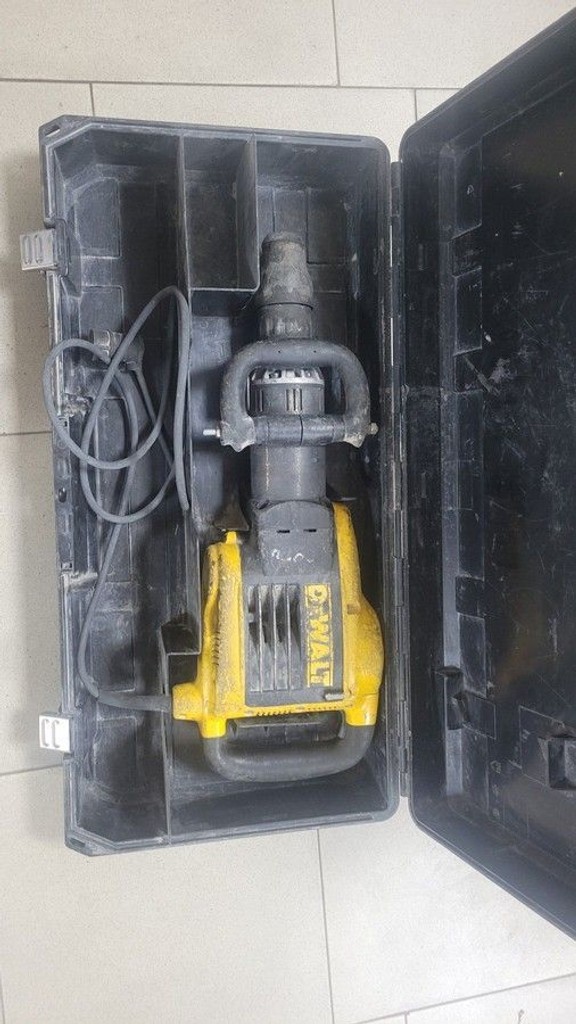 Дешиво Dewalt D25899K с ломбарда