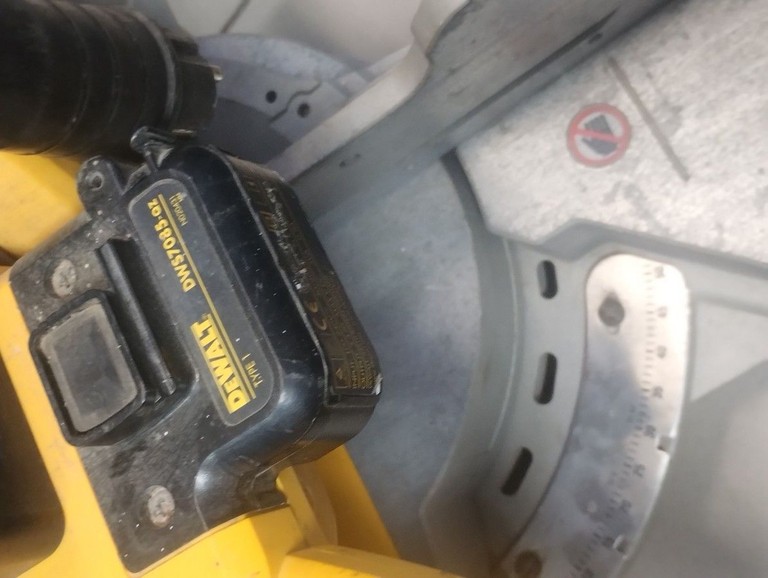 Dewalt DW717XPS Код:01-200930711. Изображение 5