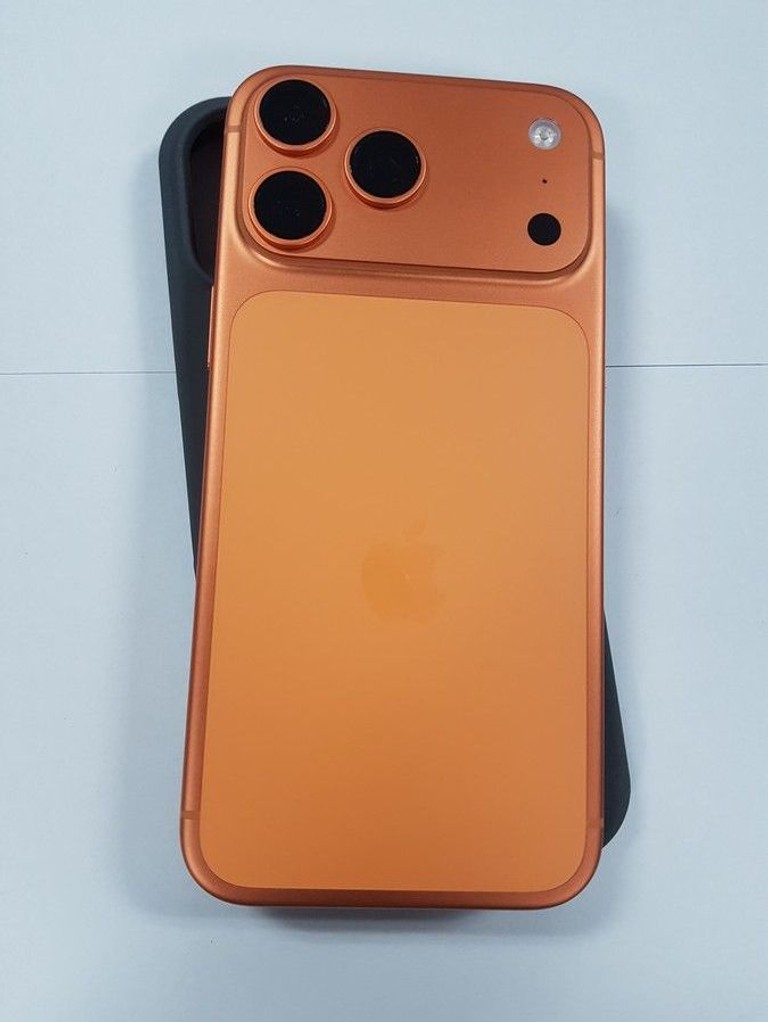 Оголошення Apple iphone 17 pro max 256gb Б/У