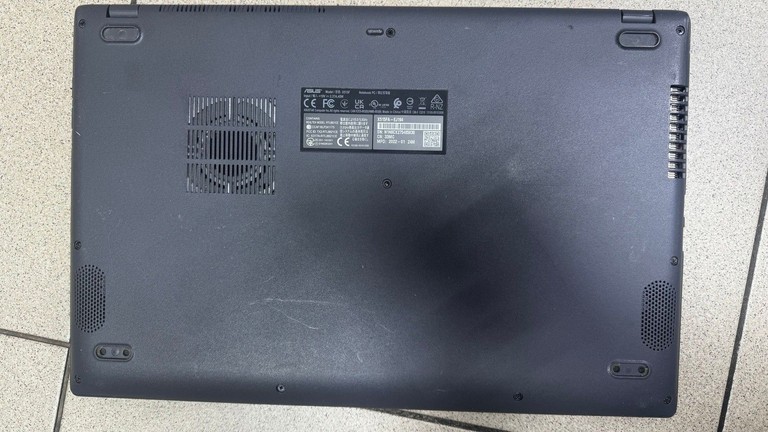 Дешево Asus 15/core i3-10110u ddr4/8gb ddr3/hdd 250 gb/ssd *відсутній/*інтегрована з ломбарду