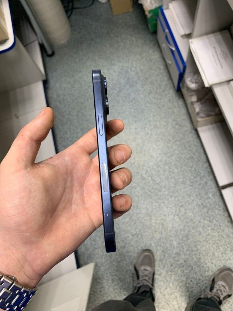 Дешево Apple iphone 15 pro max 256gb esim з ломбарду