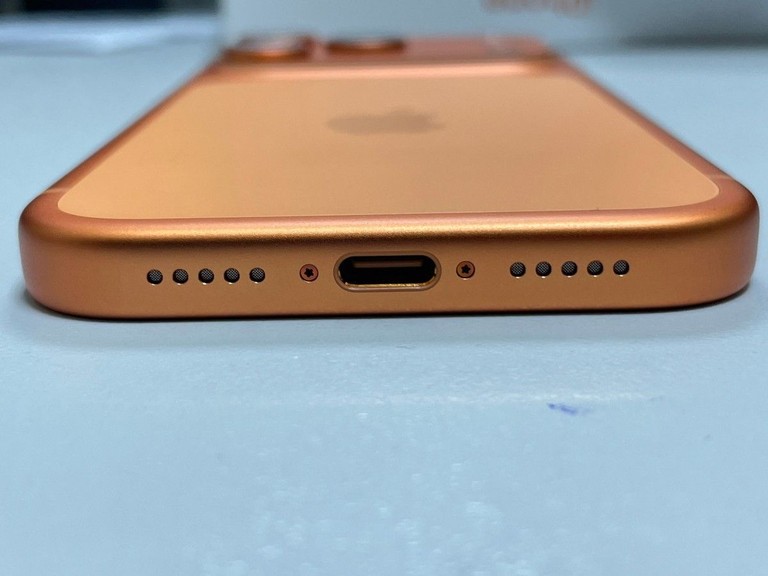Дешиво Apple iPhone 17 Pro 256GB Deep Blue (MG8J4) с ломбарда