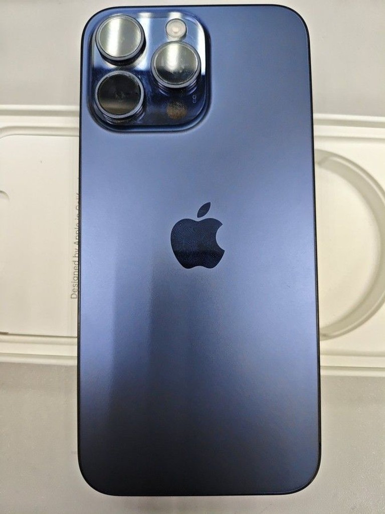Розпродаж Apple iphone 15 pro max 256gb, продавець Техноскарб