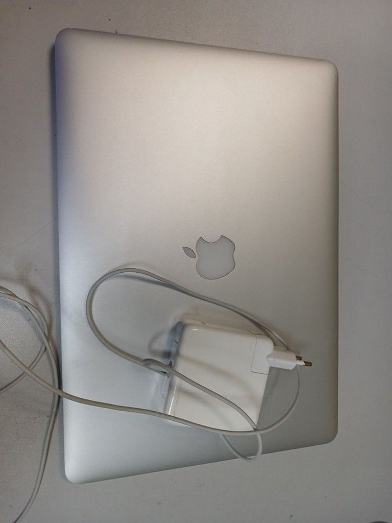 Объявление Apple macbook pro a1398 15,4" core i7 2.2ghz/ram 16gb/ssd256gb/intel iris pro Б/У