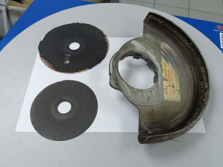 Makita 9565CV Код:01-200997070. Зображення 9