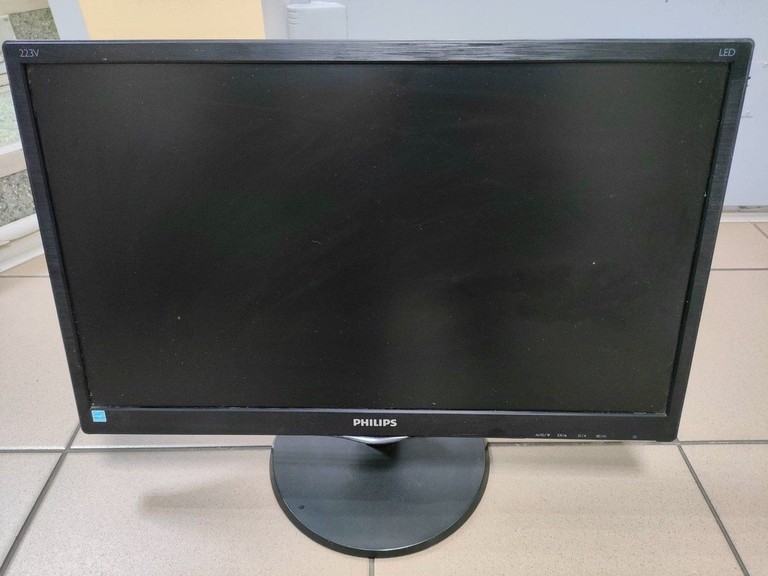 Купити Philips 223v5l Б/У