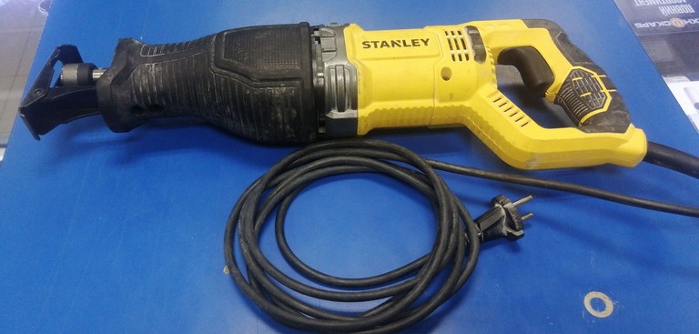 Купити Stanley spt900 Б/У