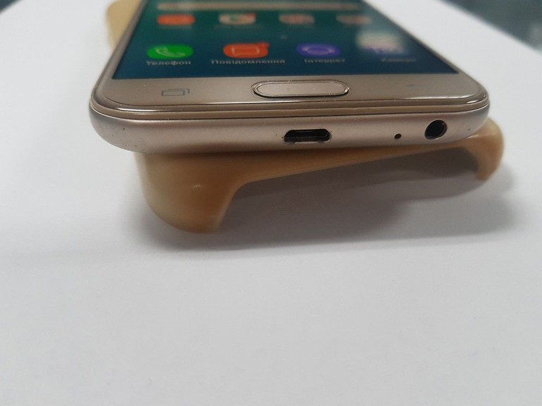 Дешево Samsung galaxy j3 2017 2\16gb з ломбарду