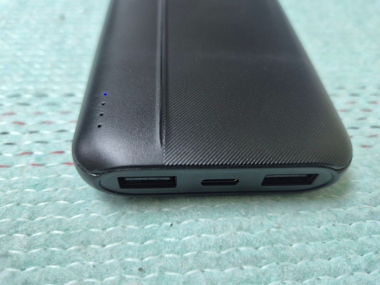 Розпродаж Rivacase VA2031 10000mAh Black, продавець Техноскарб