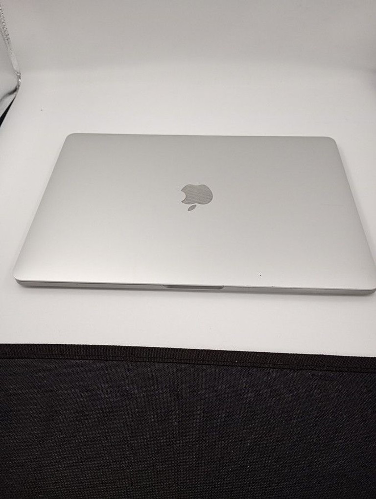 Apple macbook pro a1989 13,3" core i5 2,4ghz/ram8gb/ssd256gb/iris plus graphics 655 Код:01-201027093. Изображение 6