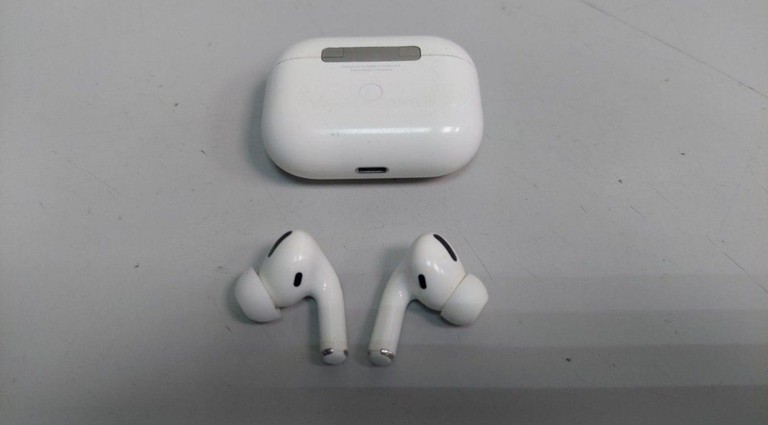Объявление Apple AirPods Pro (MWP22) Б/У