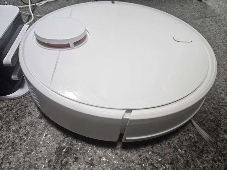 Купити Xiaomi mijia mi robot vacuum-mop p stytj02ym Б/У